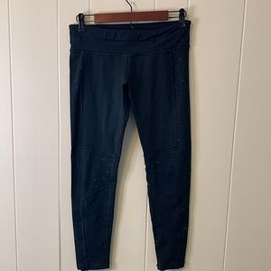 Nancy Rose Performance Leggings Black with Gray Stars Size 8